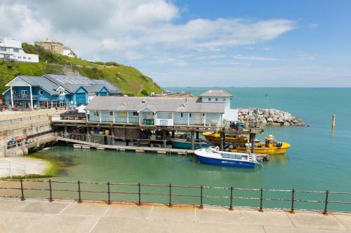 Lobster Cottage - image 3