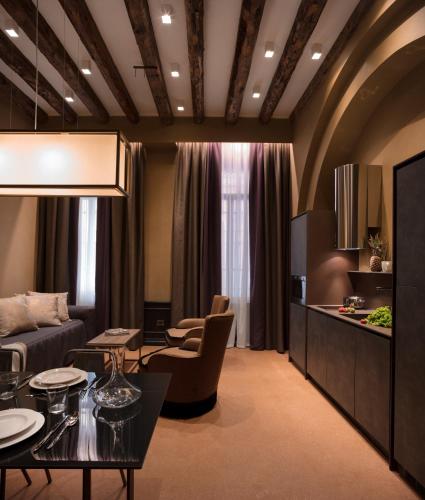 Aqua Apartments - image 4