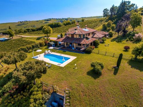  Apartment Jeroboam, Pension in Valdamonte bei Mornico Losana