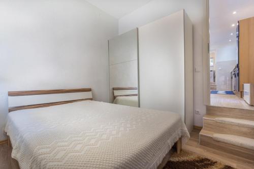 Apartment Arena - main image