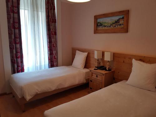 Hotel de Geneve - image 8