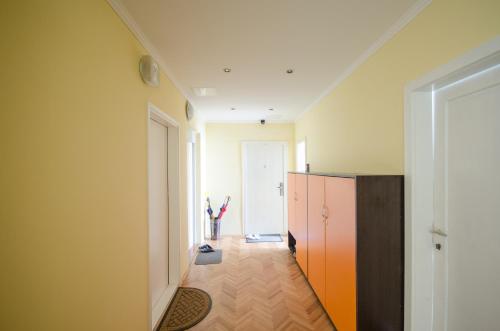 Apartment Tržaška with free parking, Lubiana (foto 6)