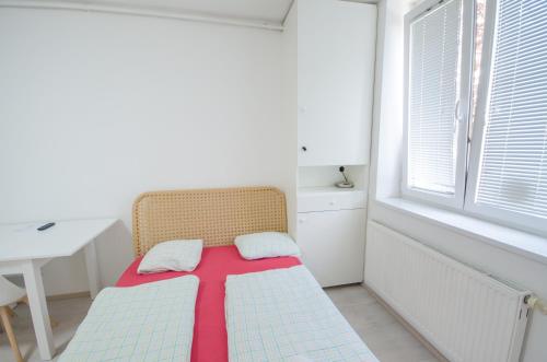 Apartment Tržaška with free parking, Lubiana (foto 4)
