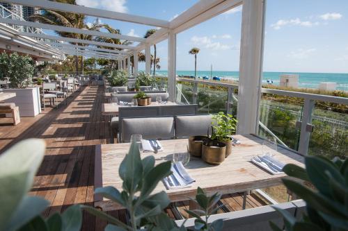 Eden Roc Miami Beach image 10
