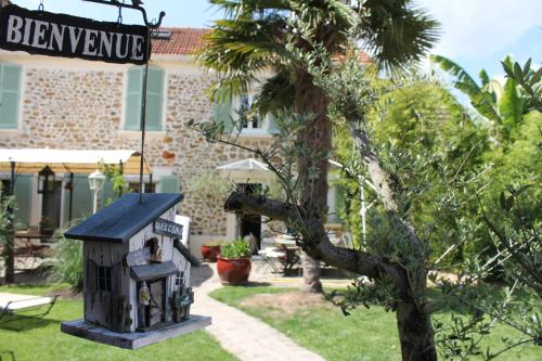 Вхід, Gites Le Petit Nailly in Шеврез