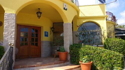  La Nova Tenalla - Adults Only in Creixell