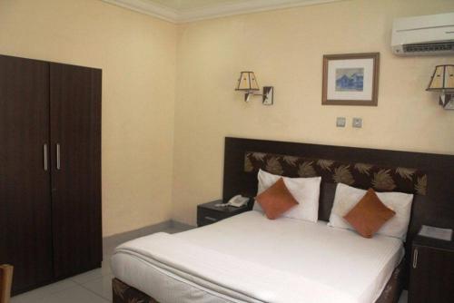 Chantella Suites – Ikeja, NY