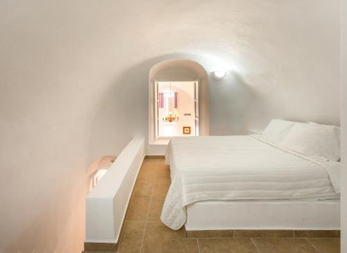 Master Suite con Vasca idromassaggio all'Aperto e Vista Caldera