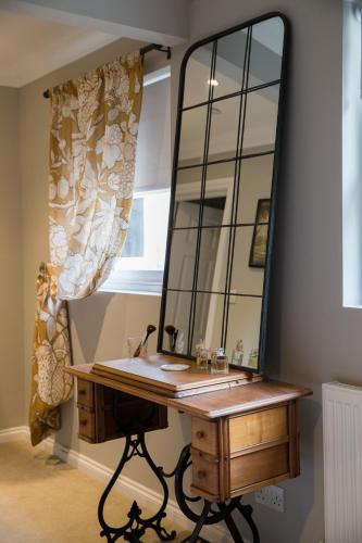 Willoughby Apartment, Bath (photo 6)