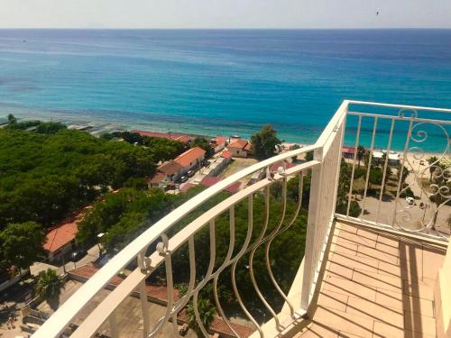 Sunset Tropea - image 4
