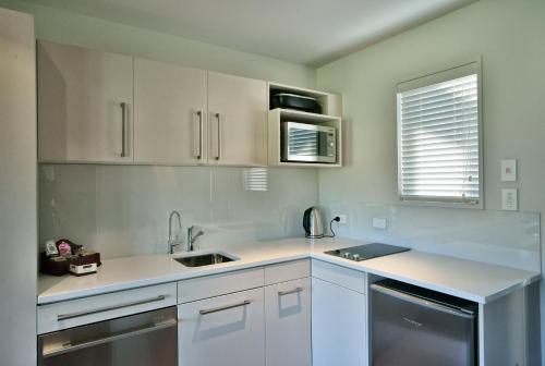 Kitchen, The St James Accommodation in Hanmer Springs