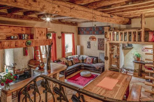 The Dragon Barn - Studio gîte à louer Orgeix