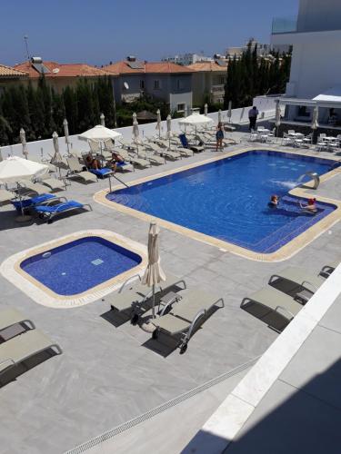 Protaras Plaza Hotel