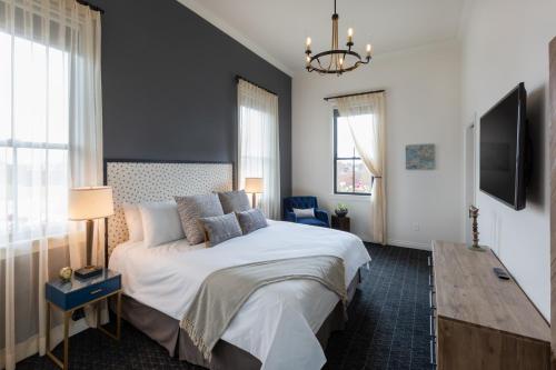 Atticus Hotel