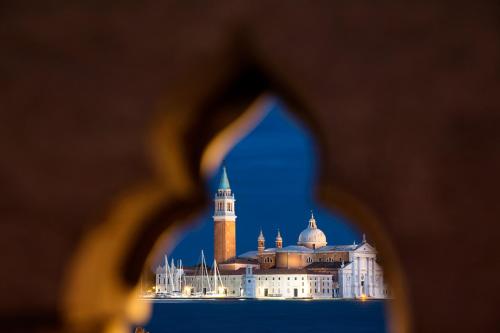 San Polo Near Rialto Fish Market - image 12