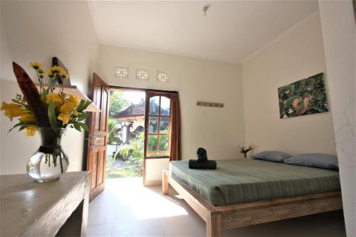 1 queen bed