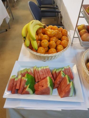 Mariners Court Hotel - image 7