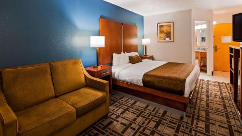 Best Western Plus Richmond Airport Hotel