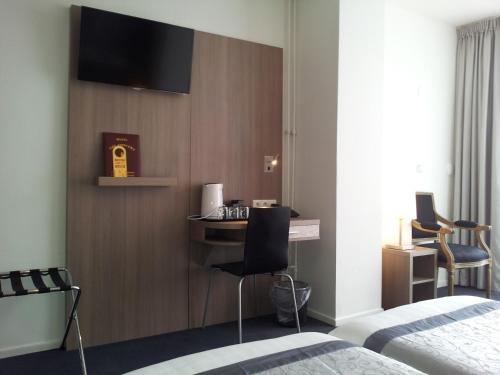 The Concert Hotel - image 6
