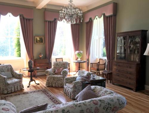 Netherdale House - image 3