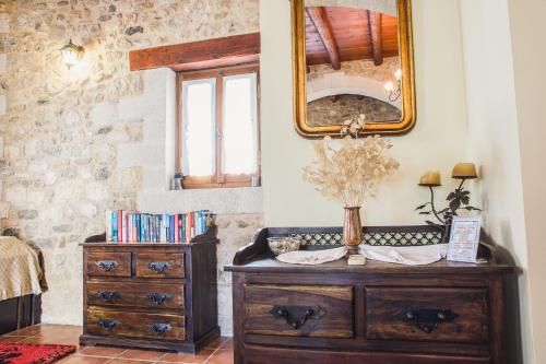 Ariadni Stone House with private pool - image 7