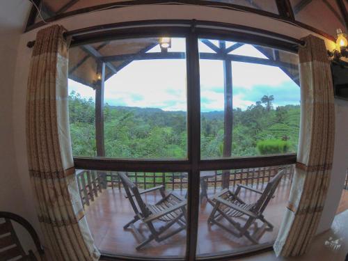 Skats, Rainforest Mount Lodge in Kotapola