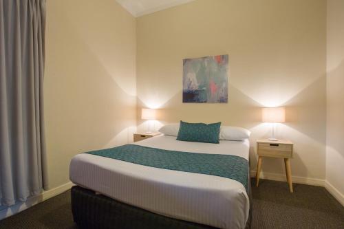 Greenways Apartments - Photo 2