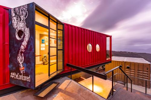 สภาพแวดล้อมโดยรอบ, Zostel Plus Panchgani in พันช์กานี่