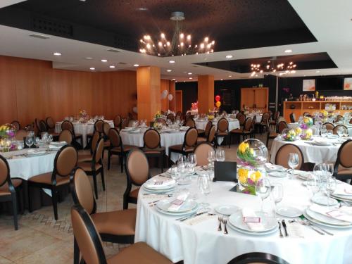 Bankett-terem, Valcarce Ferrol in Leiras