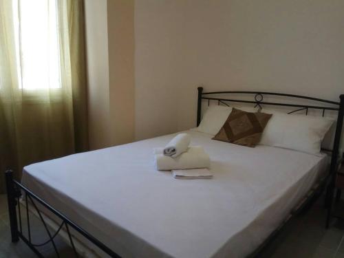 4 twin beds