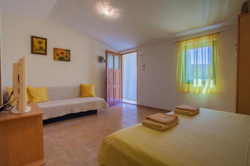 Apartments Dandic in Orlec