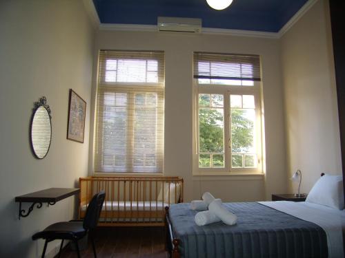  Neoclassical Glamour in Chania