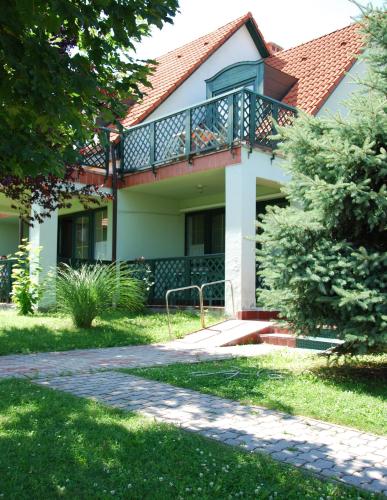 balkon/taras, Hotel Bacchus Panzio in Eger