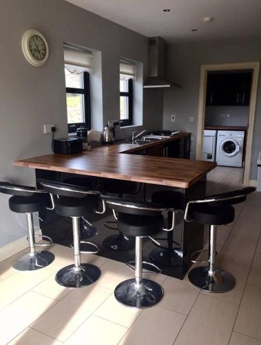 dapur, Leghowney House in Dunglow