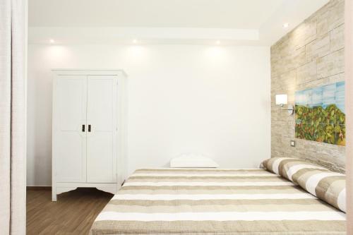 Superior Double Room image 9