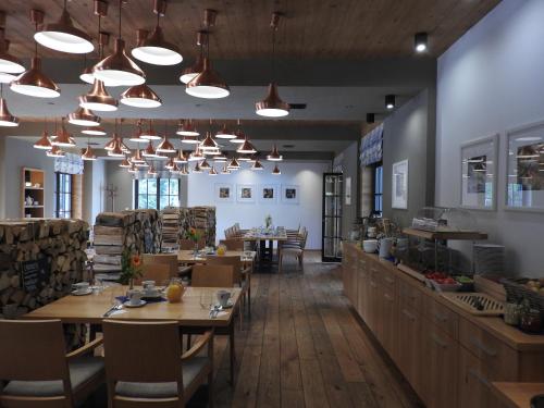 Hotel a restaurace U Vychopňů - image 8