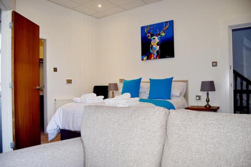 Deluxe Double Room image 3