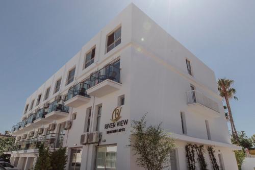A szálláshely kívülről, River View Boutique Apts in Ayia Napa városközpont