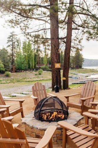 Noon Lodge - image 9
