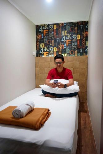 FixOn Capsule Hotel, Purwokerto