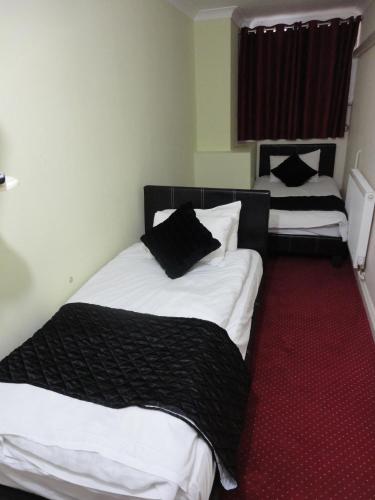 City View Hotel - Roman Road Market - image 5