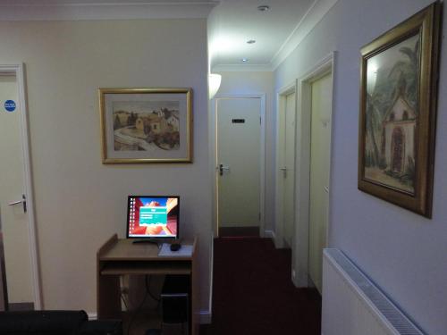 City View Hotel - Roman Road Market - image 9