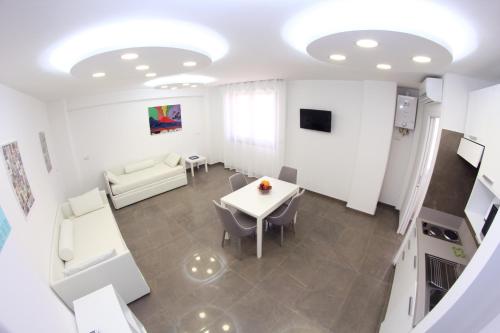Mondo Suites Apartments, Naples