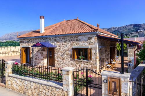 Villa Anerocurù by Chania city, Crete
