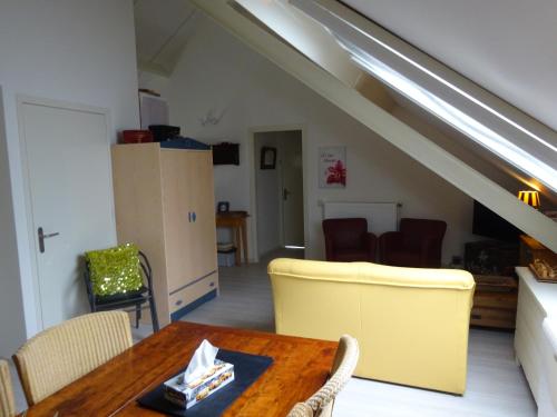 B&B Mendelts in เอ็มเม่น