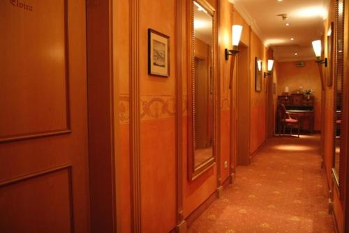 伯格阿拉斯酒店 (Hotel Burg Arras) in 阿爾夫