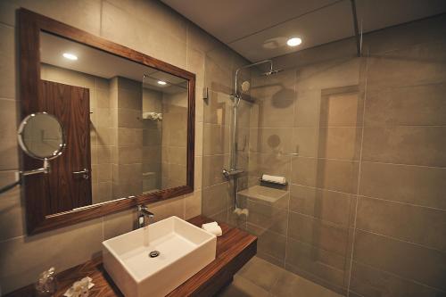 ห้องน้ำ, Hotel Cruzeiro in อังกราโดเอโรอิสโม