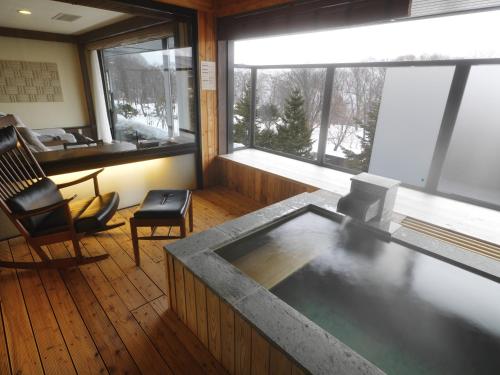 Presidential Suite with Open-Air Bath - Buffet Breakfast + Buffet Dinner Included