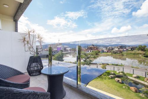 Balcony/terrace, WMSA villa in Dongshan Township