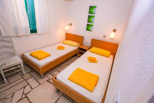 Apartments Erika, Rogoznica (photo 4)